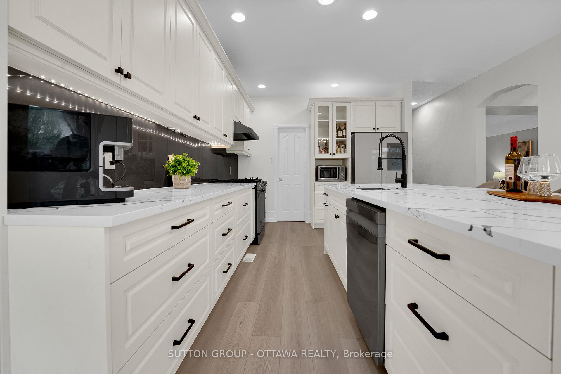 Photo 18 of 8 Dunn Street, Ottawa, Kanata - Beaverbrook — HOMEH
