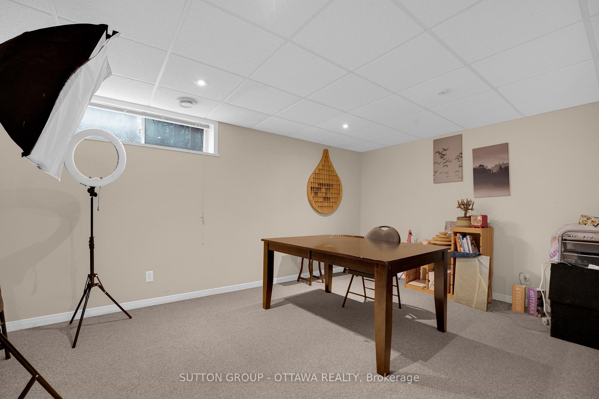Photo 37 of 8 Dunn Street, Ottawa, Kanata - Beaverbrook — HOMEH