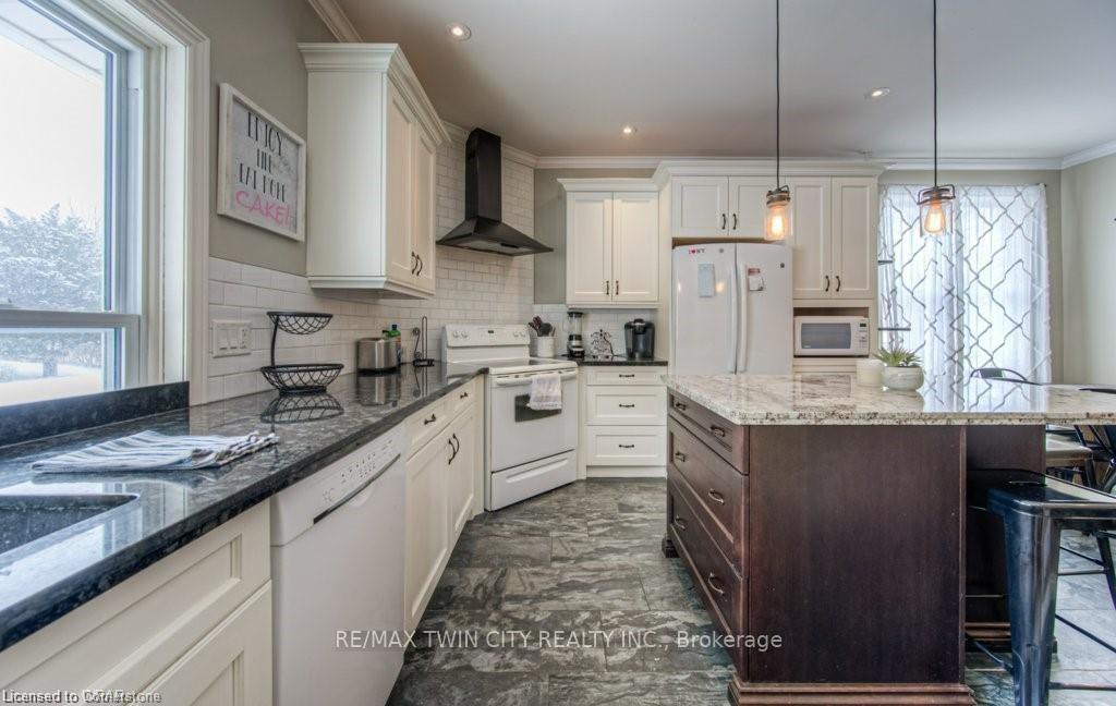 Photo 3 of Unit 2, 186 Queen Street N, Kitchener — HOMEH