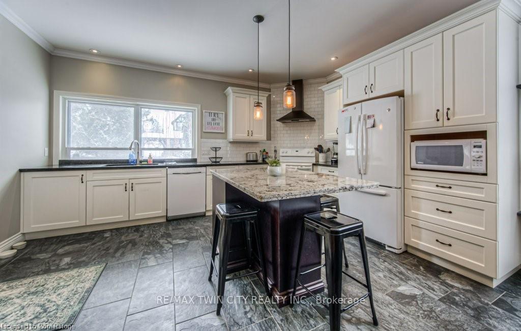 Photo 5 of Unit 2, 186 Queen Street N, Kitchener — HOMEH