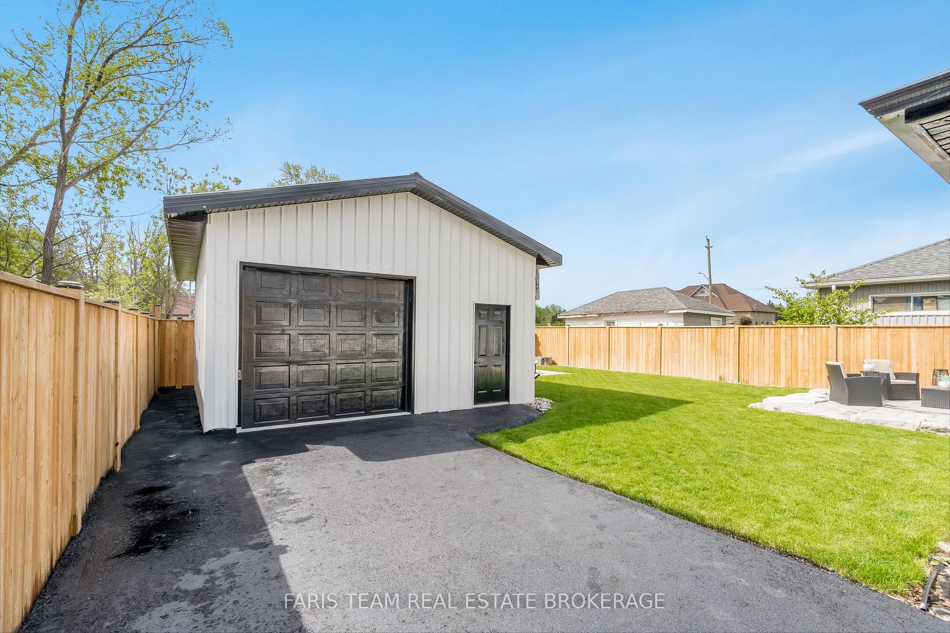 Photo 28 of 1135 Poplar Drive, Innisfil, Gilford — HOMEH