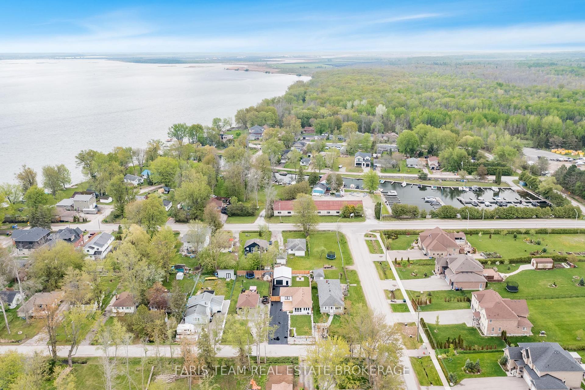 Photo 31 of 1135 Poplar Drive, Innisfil, Gilford — HOMEH