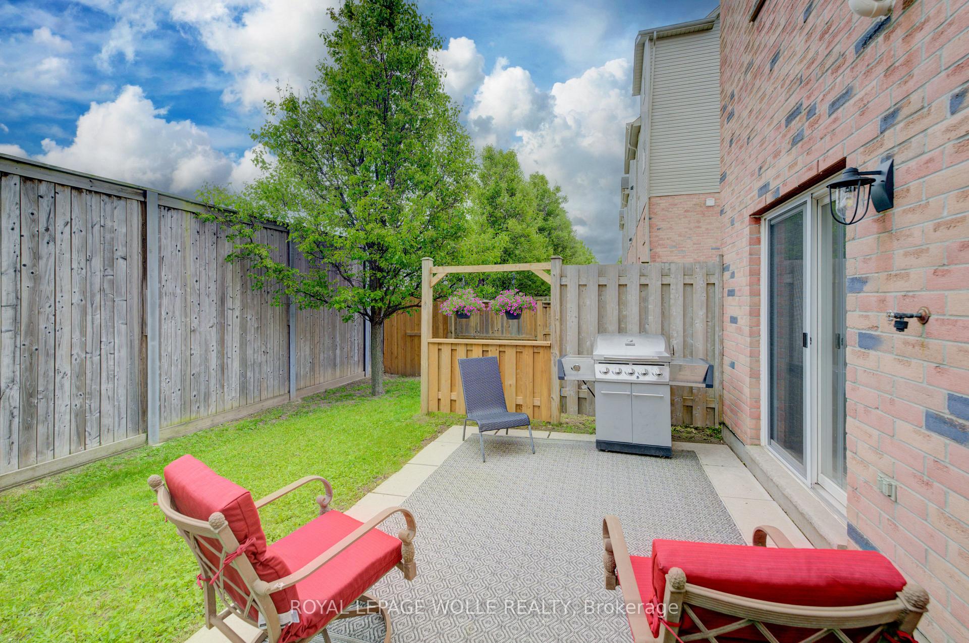 Photo 30 of 57 Brookfield Crescent, Kitchener — HOMEH