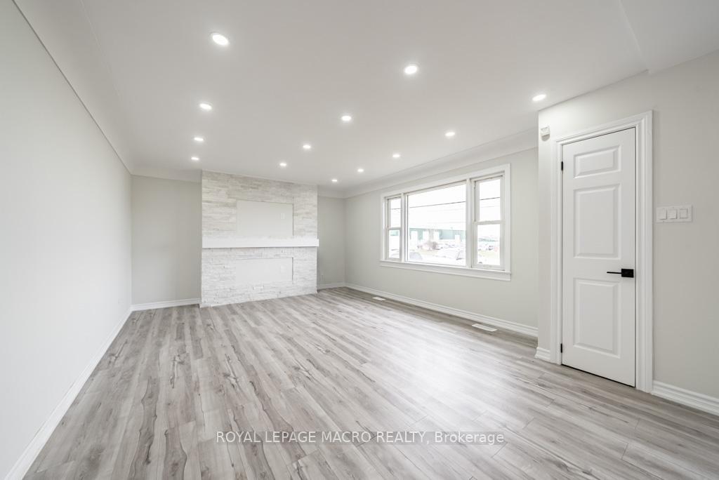 Photo 4 of 426 Mcneilly Road, Hamilton, Stoney Creek Industrial — HOMEH