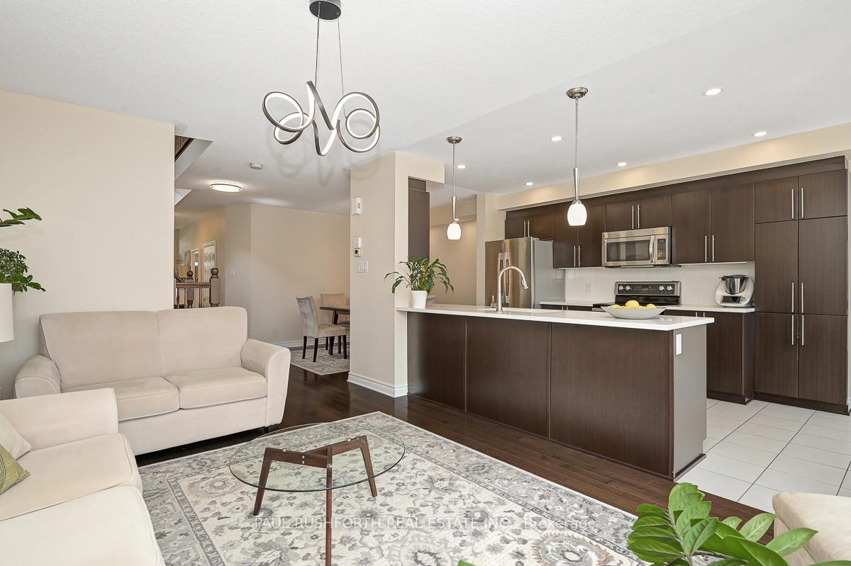 Photo 6 of 512 Barrick Hill Road, Ottawa, Kanata - Emerald Meadows/Trailwest — HOMEH