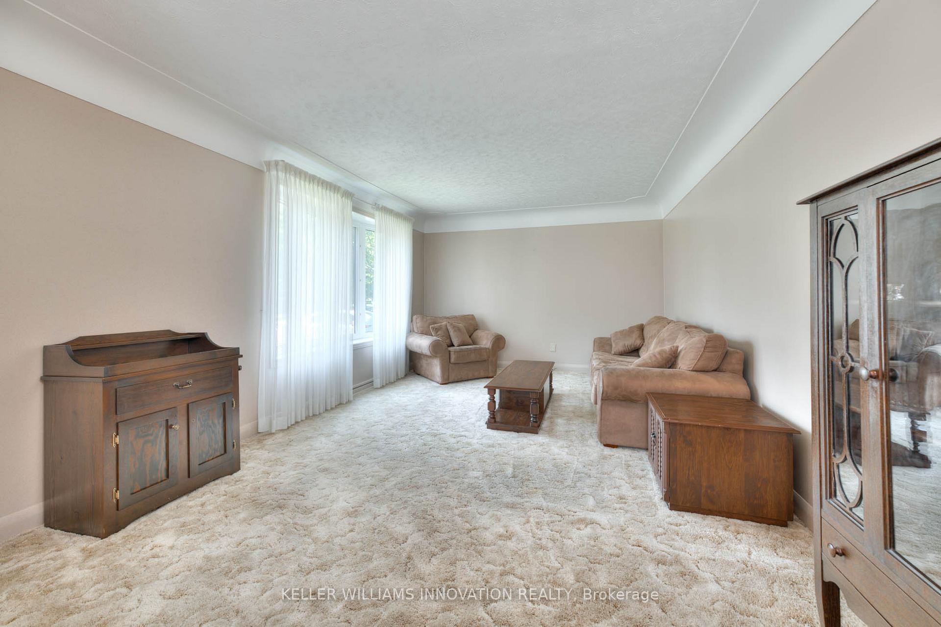 Photo 10 of 147 Clark Avenue, Kitchener — HOMEH