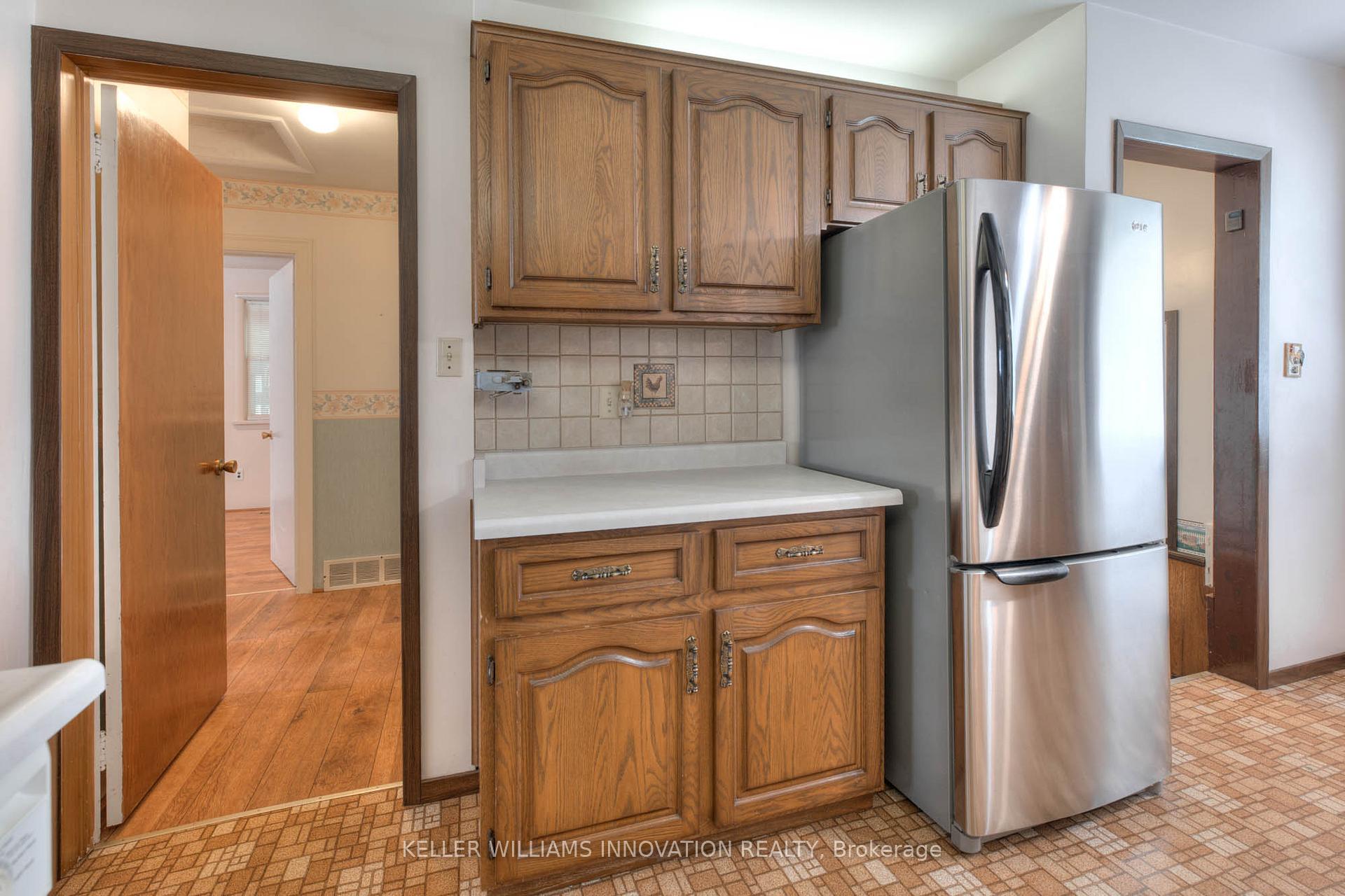 Photo 16 of 147 Clark Avenue, Kitchener — HOMEH