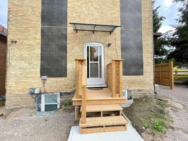 Photo 2 of Unit B, 10 Shanley Street, Kitchener — HOMEH