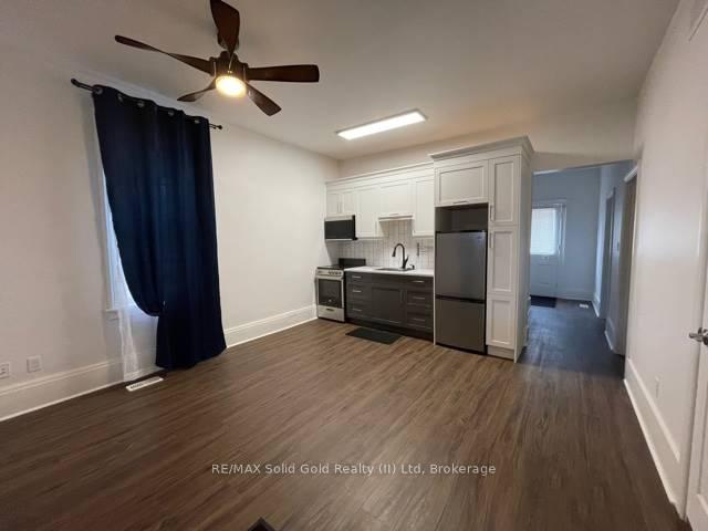 Photo 7 of Unit B, 10 Shanley Street, Kitchener — HOMEH