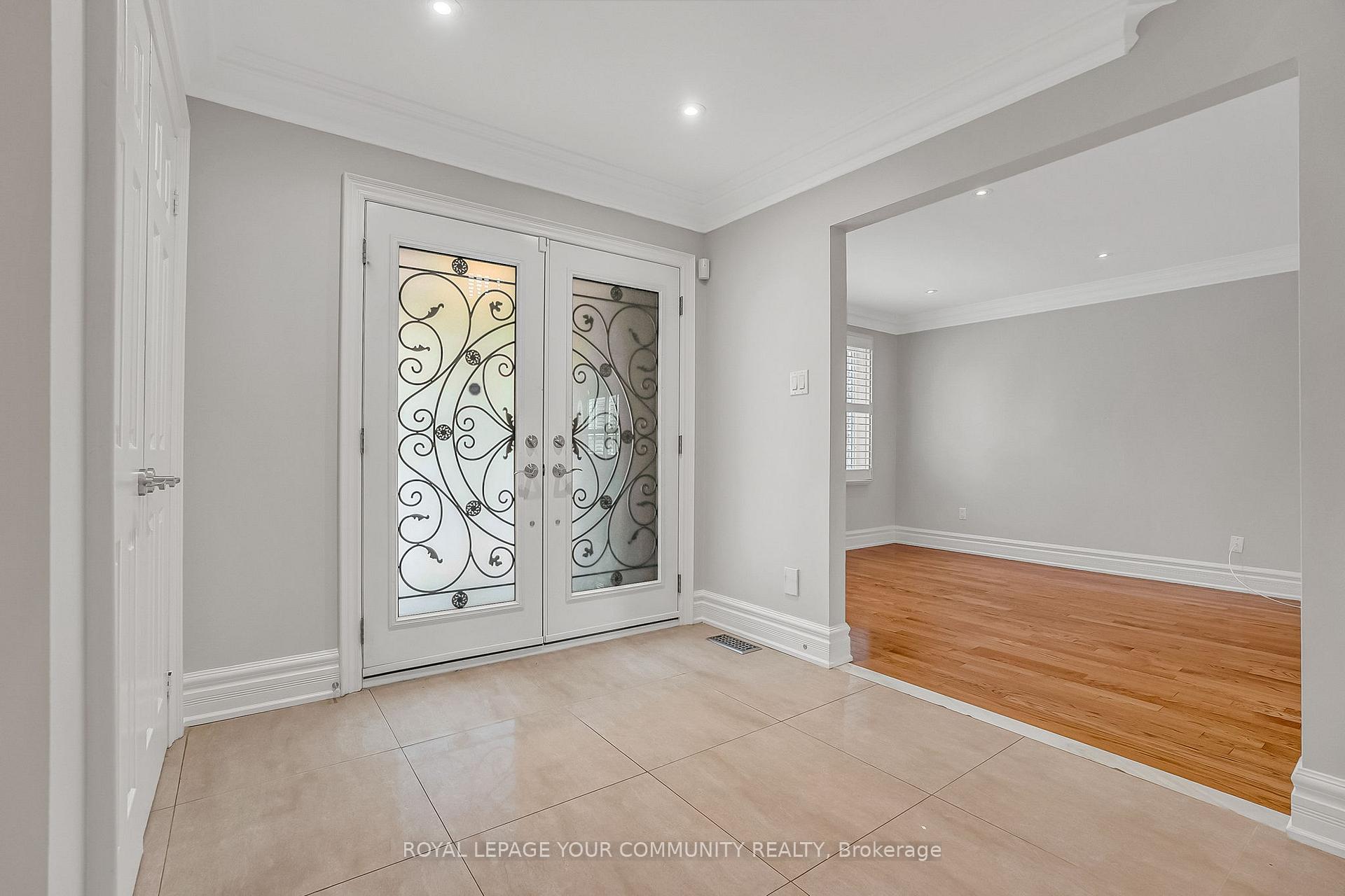 Photo 4 of 2 Brogan Court, Markham, Raymerville — HOMEH