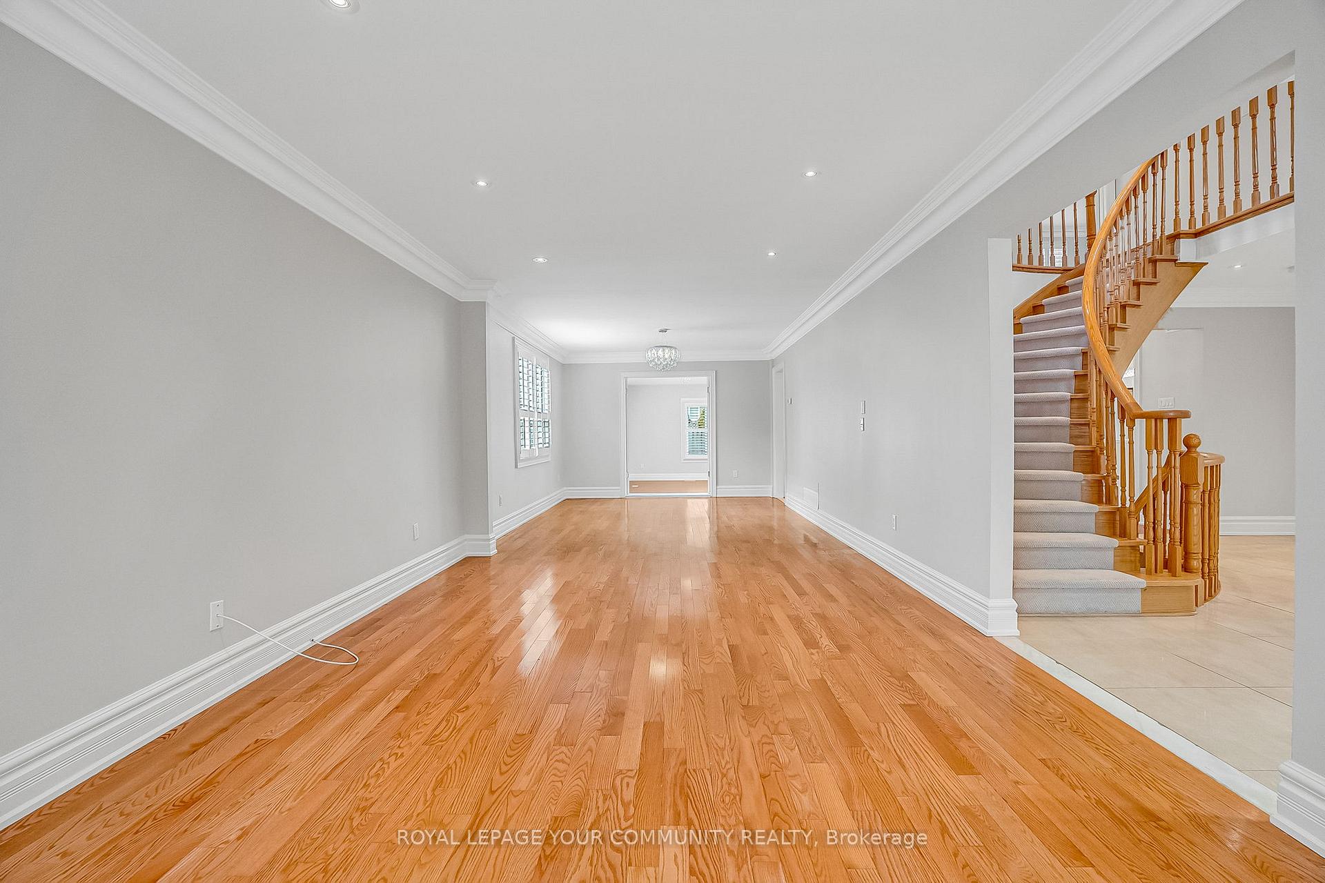 Photo 6 of 2 Brogan Court, Markham, Raymerville — HOMEH