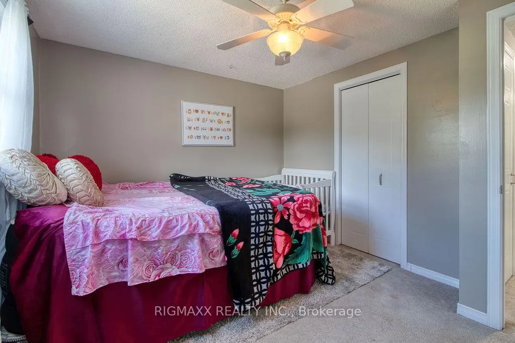 Photo 13 of 55 Wycliffe Place, Kitchener — HOMEH