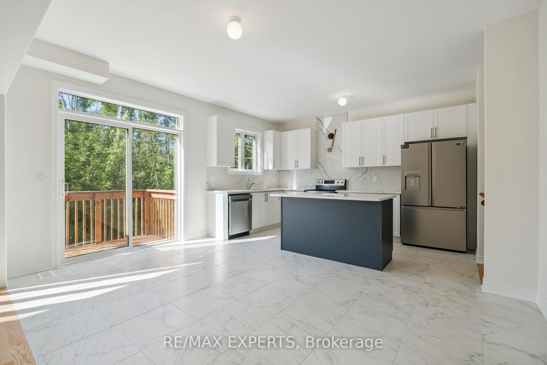 Photo 14 of 1430 Davis Loop Circle, Innisfil, Lefroy — HOMEH