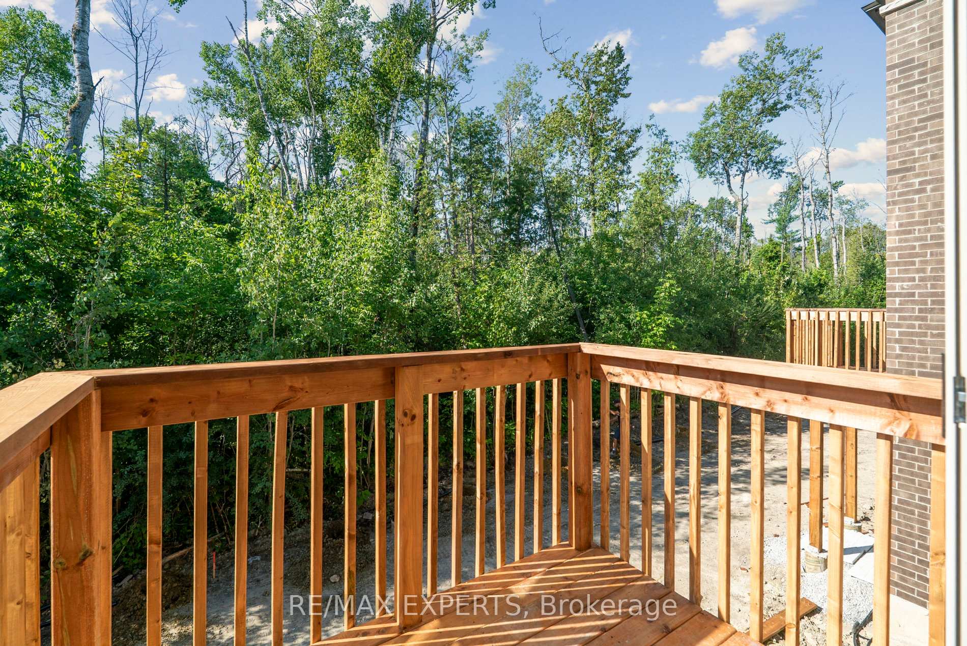 Photo 15 of 1430 Davis Loop Circle, Innisfil, Lefroy — HOMEH