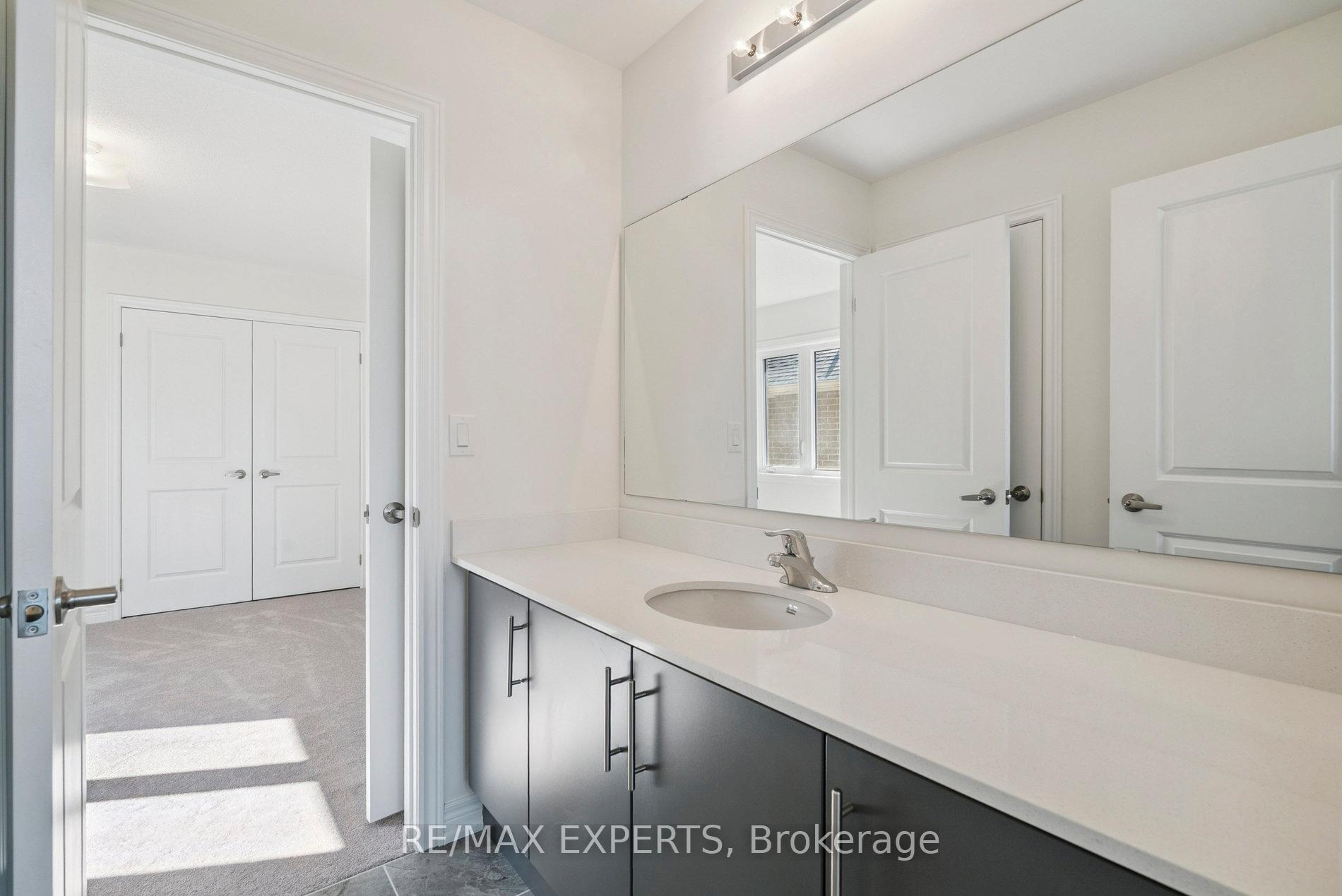 Photo 27 of 1430 Davis Loop Circle, Innisfil, Lefroy — HOMEH