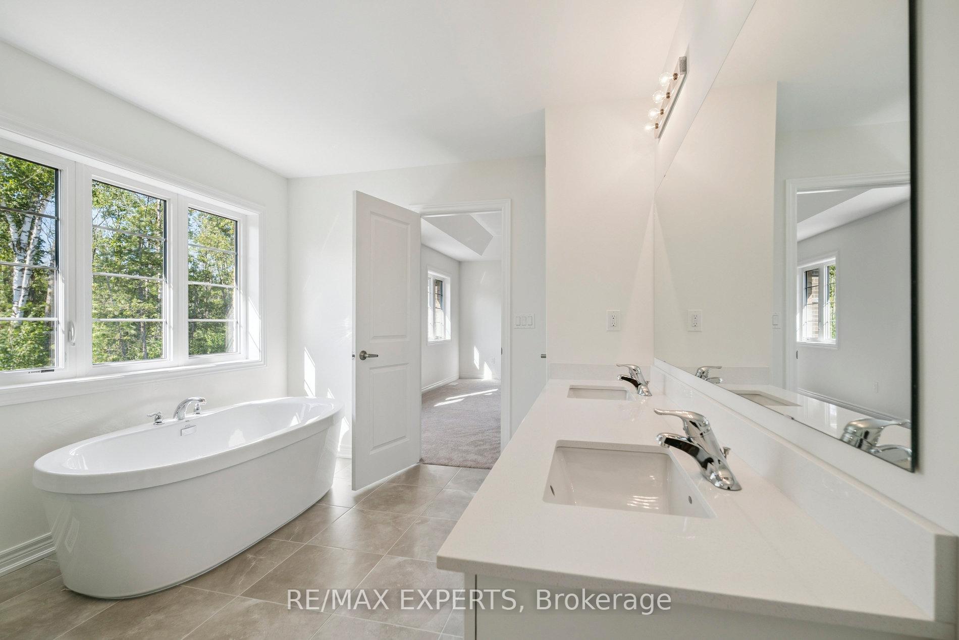 Photo 36 of 1430 Davis Loop Circle, Innisfil, Lefroy — HOMEH