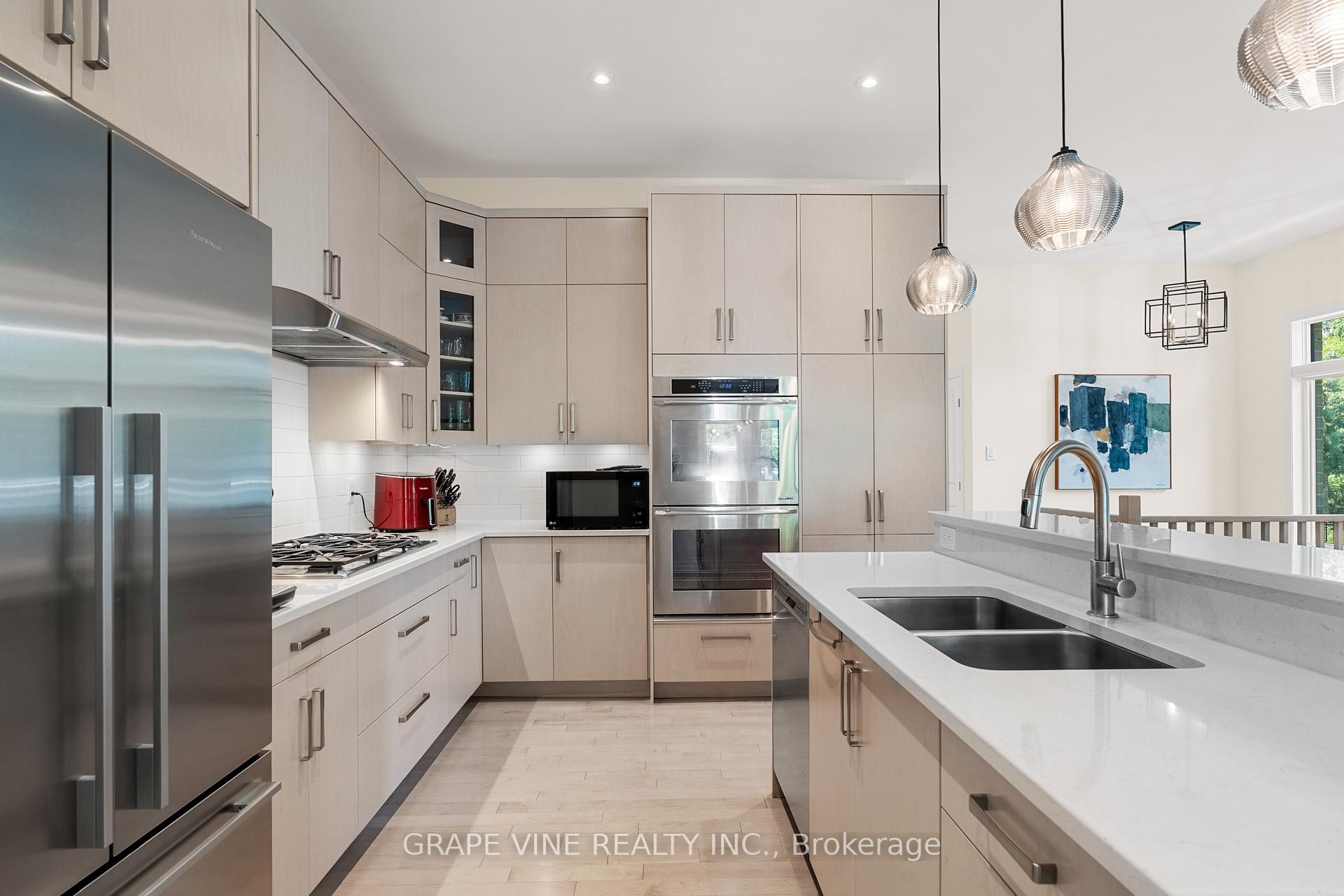 Photo 6 of 227 Sunnyridge Crescent, Ottawa, Kanata - Emerald Meadows/Trailwest — HOMEH