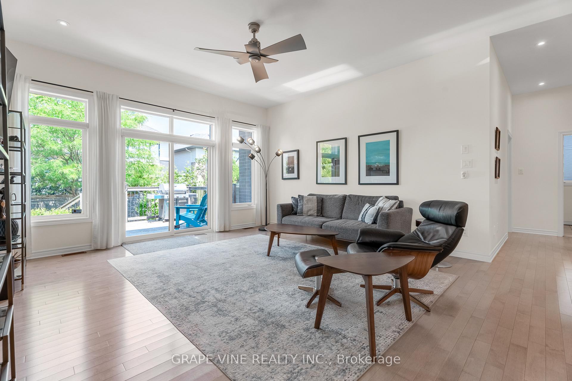Photo 11 of 227 Sunnyridge Crescent, Ottawa, Kanata - Emerald Meadows/Trailwest — HOMEH