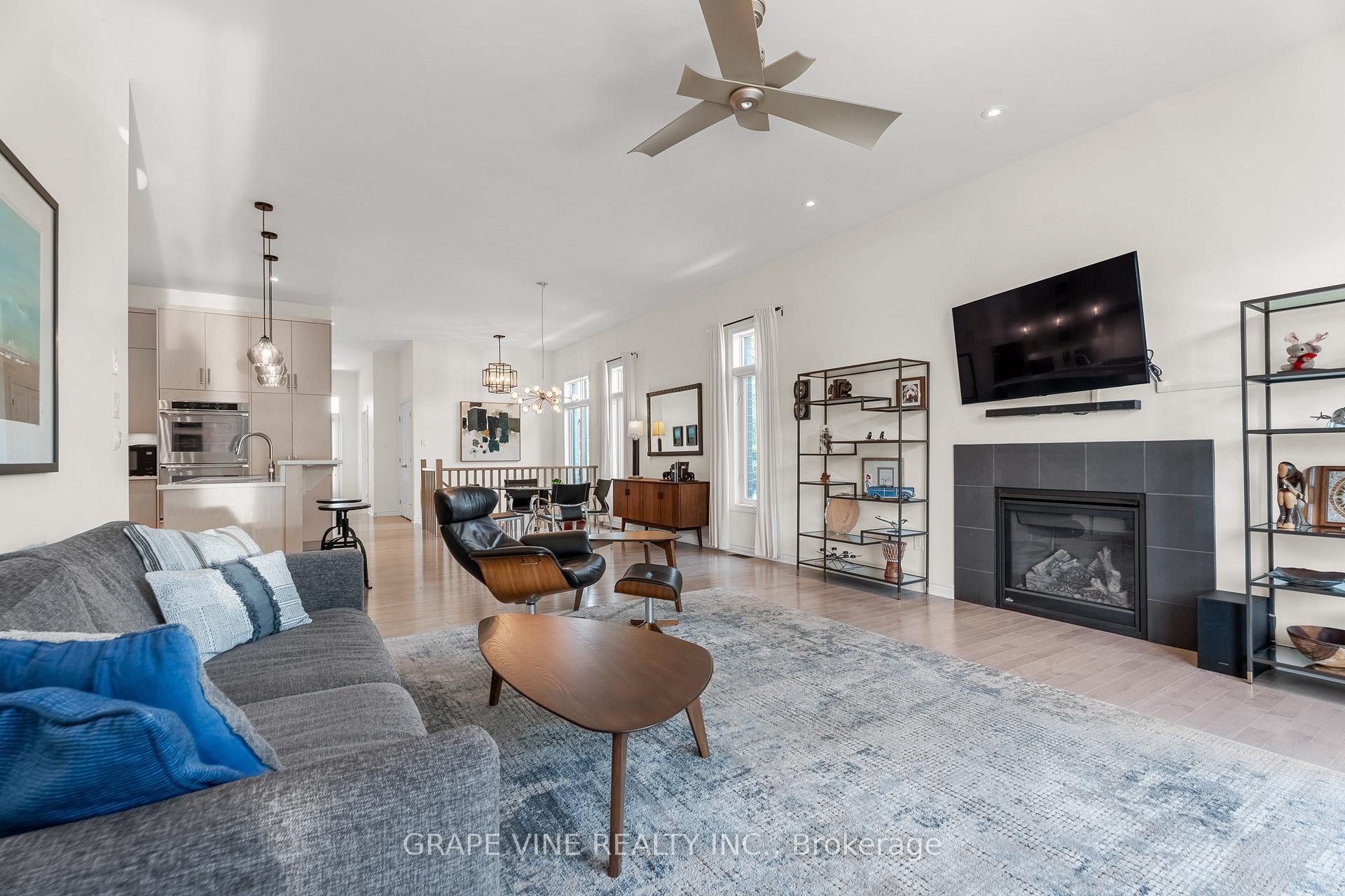 Photo 12 of 227 Sunnyridge Crescent, Ottawa, Kanata - Emerald Meadows/Trailwest — HOMEH