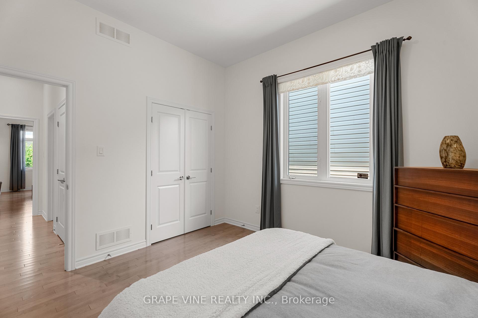 Photo 18 of 227 Sunnyridge Crescent, Ottawa, Kanata - Emerald Meadows/Trailwest — HOMEH