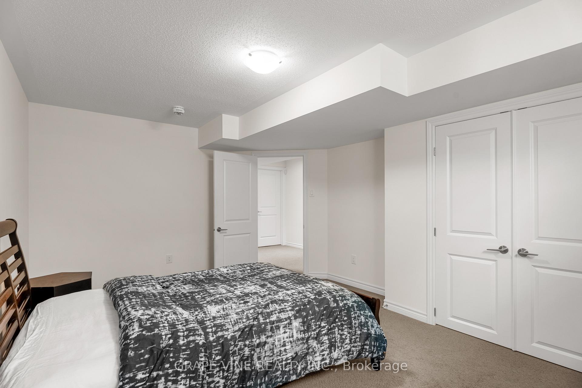 Photo 23 of 227 Sunnyridge Crescent, Ottawa, Kanata - Emerald Meadows/Trailwest — HOMEH
