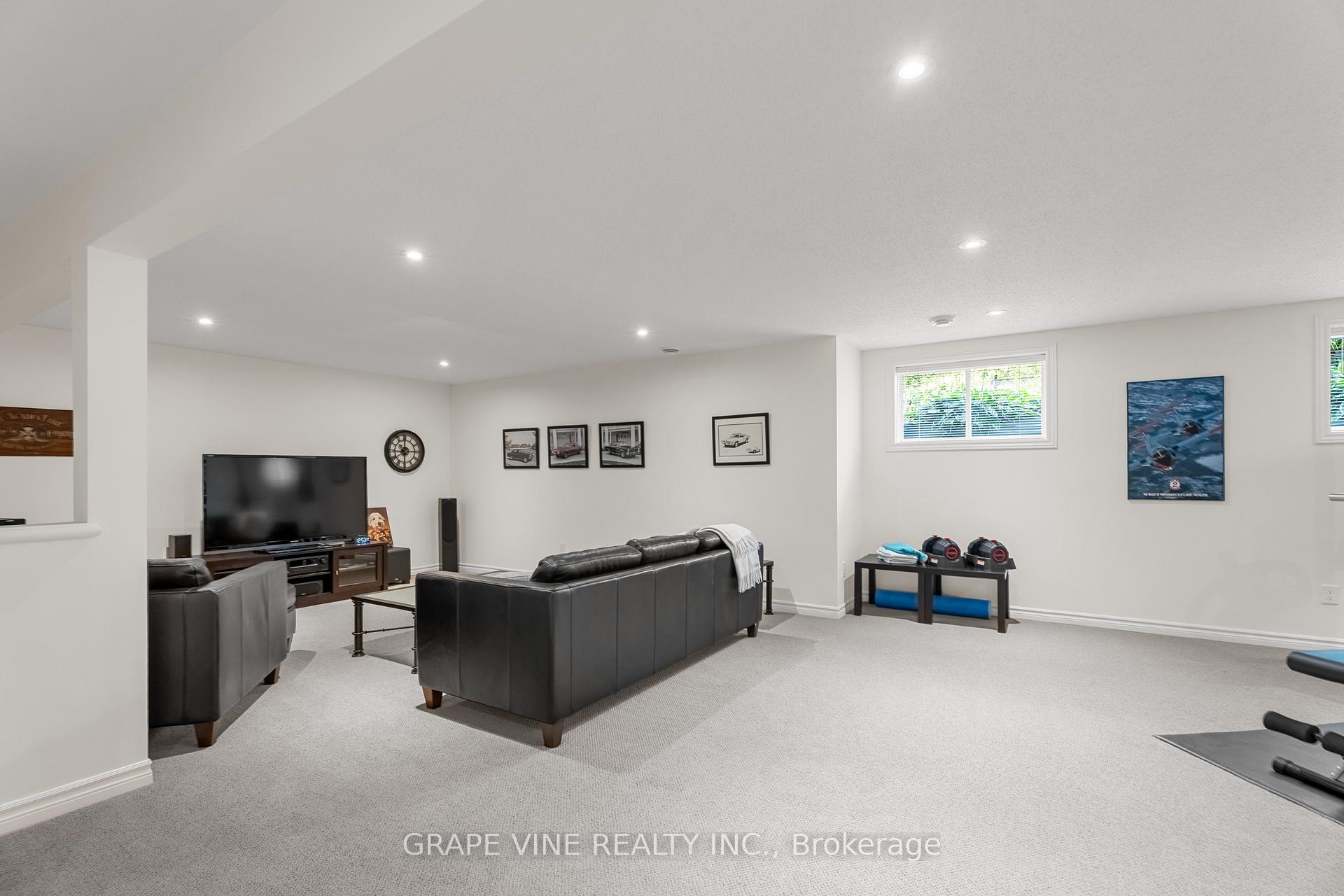 Photo 25 of 227 Sunnyridge Crescent, Ottawa, Kanata - Emerald Meadows/Trailwest — HOMEH