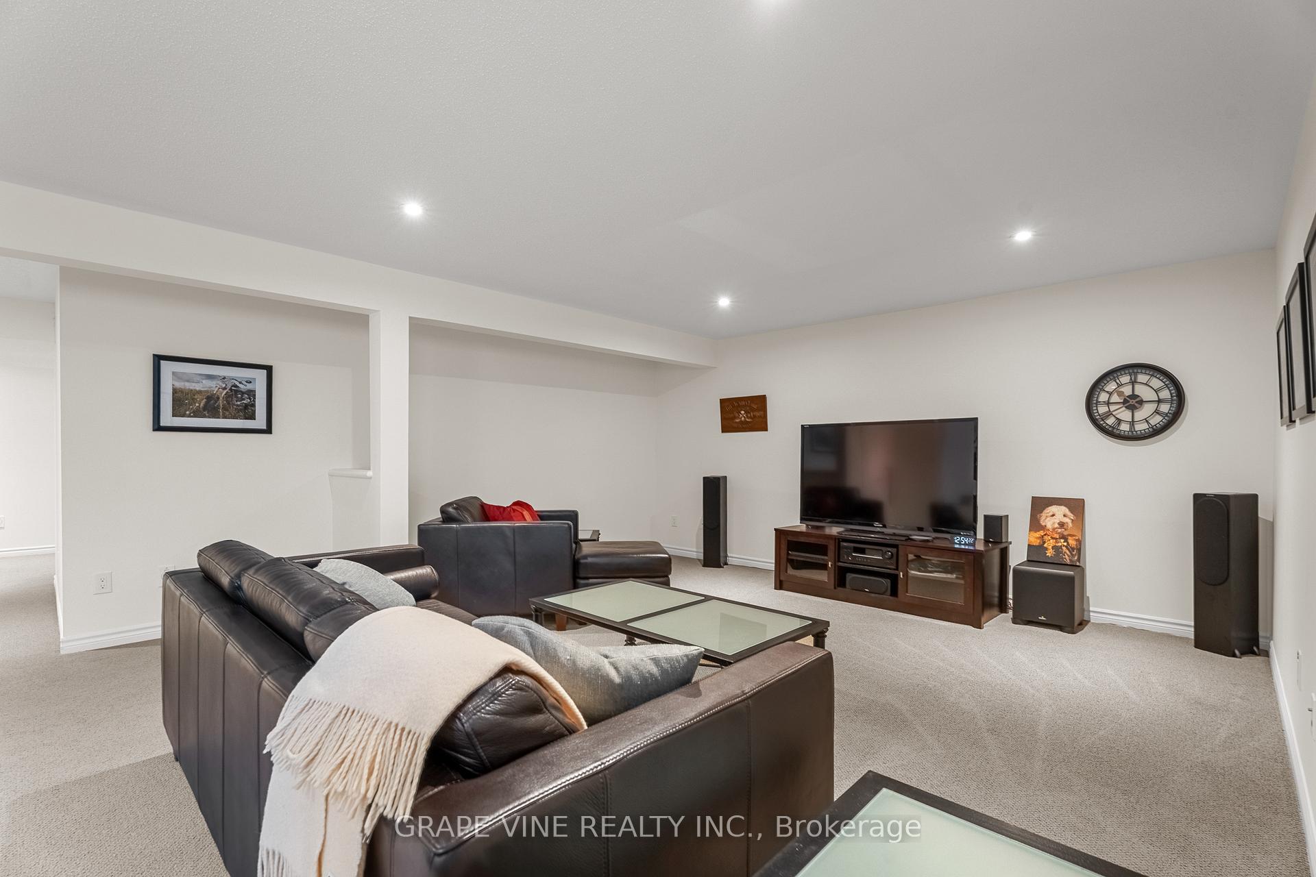 Photo 26 of 227 Sunnyridge Crescent, Ottawa, Kanata - Emerald Meadows/Trailwest — HOMEH