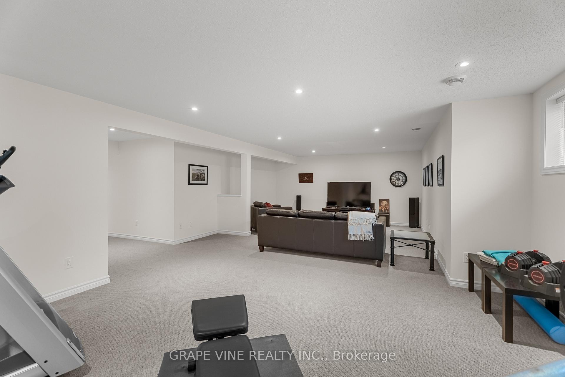 Photo 29 of 227 Sunnyridge Crescent, Ottawa, Kanata - Emerald Meadows/Trailwest — HOMEH