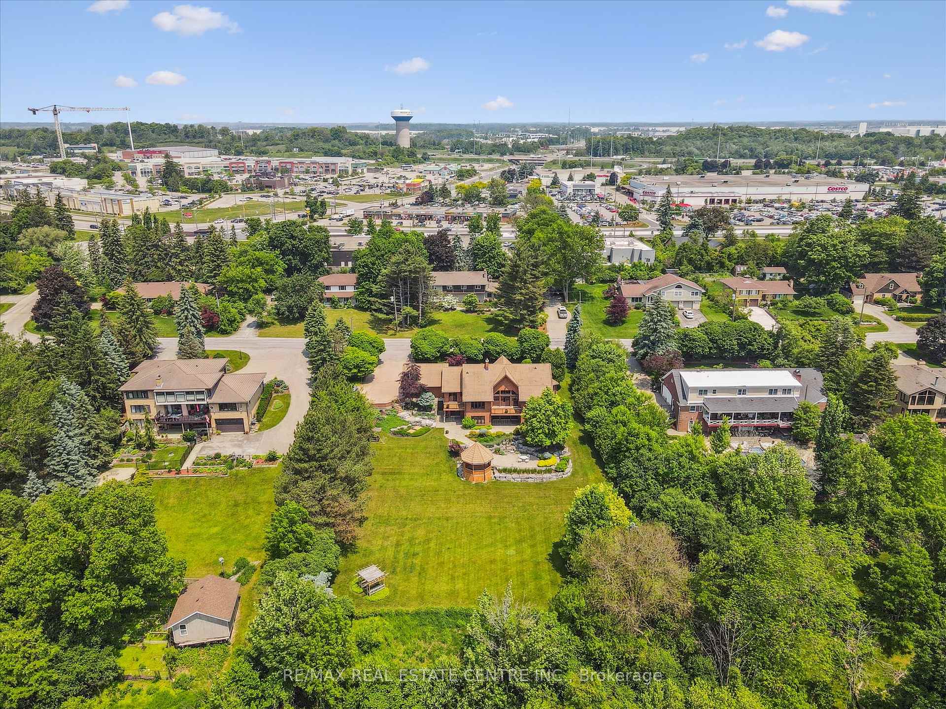 Photo 45 of 211 Edgehill Drive, Kitchener — HOMEH