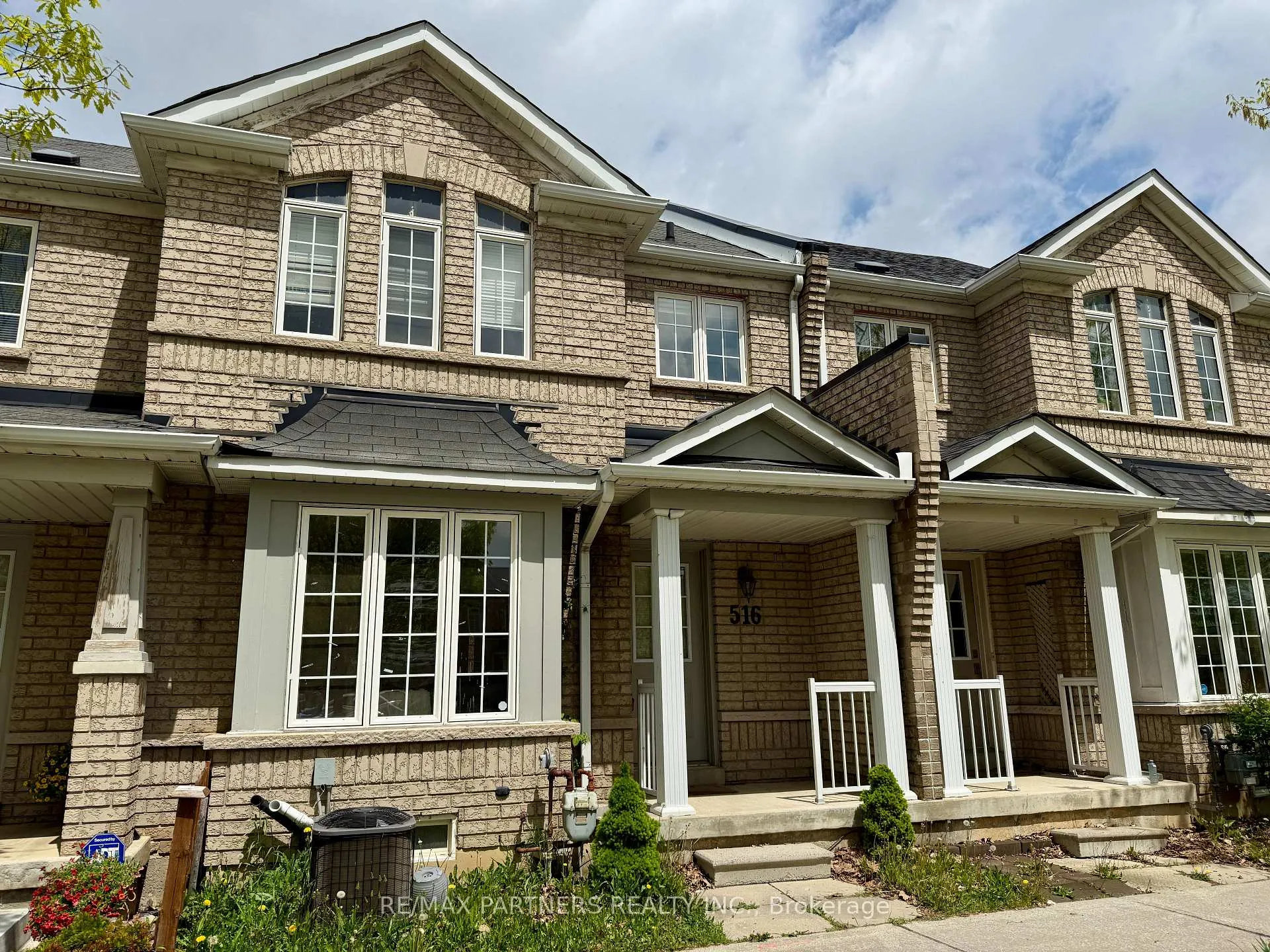 Photo 4 of 516 Bur Oak Avenue, Markham, Berczy — HOMEH