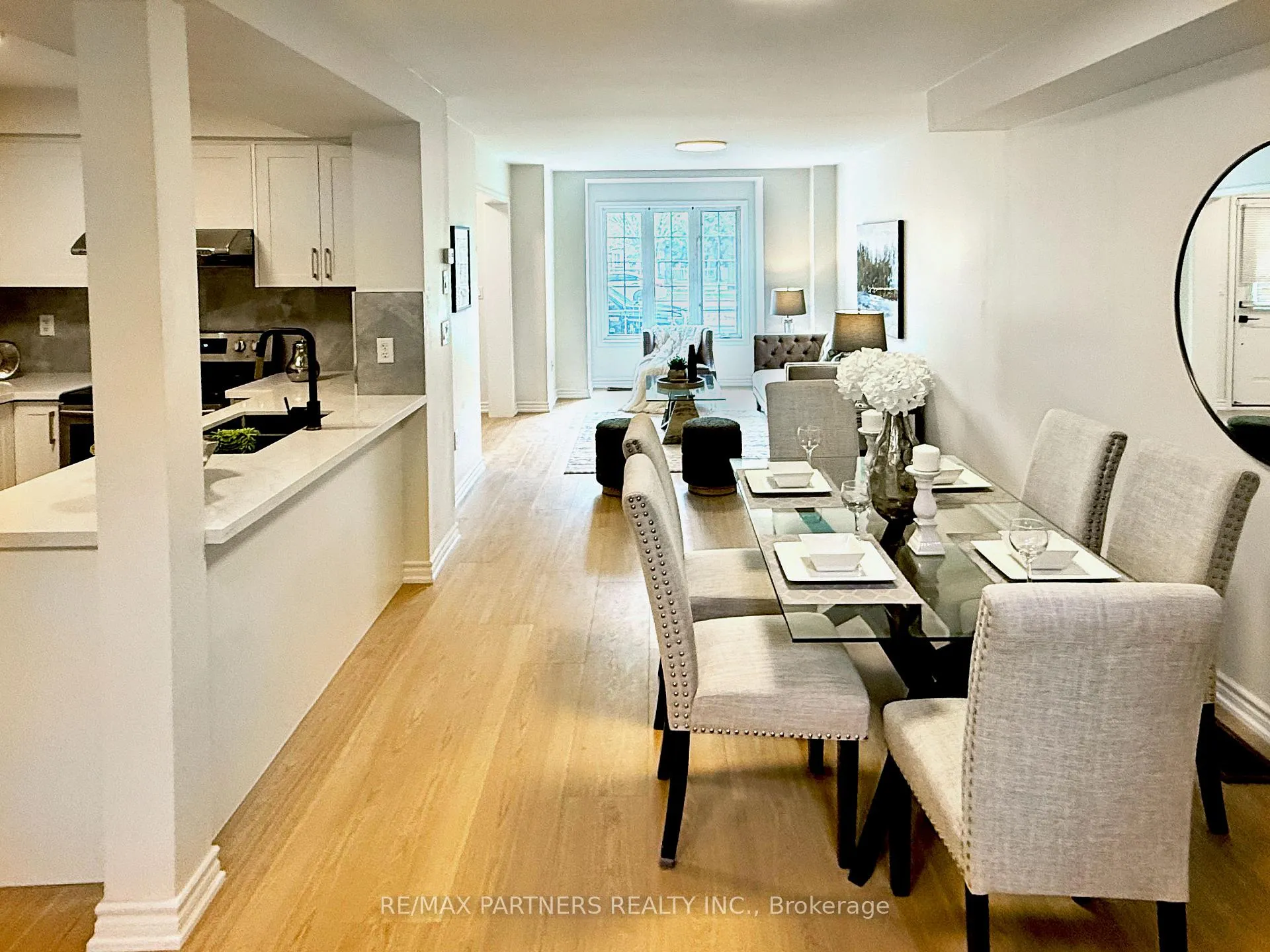 Photo 7 of 516 Bur Oak Avenue, Markham, Berczy — HOMEH