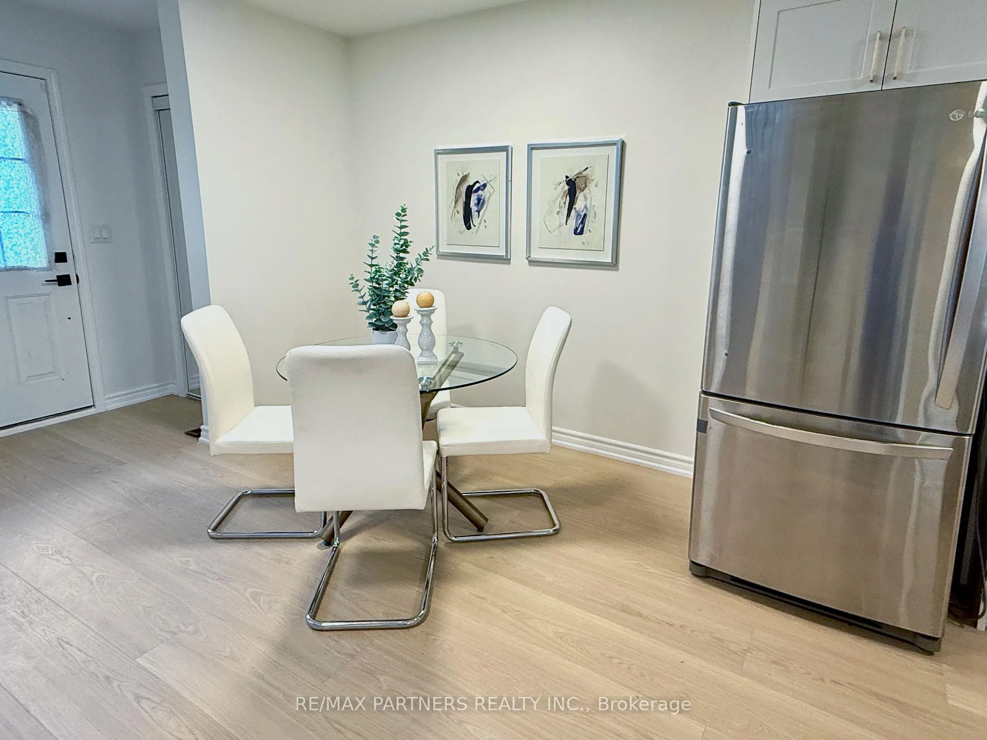 Photo 8 of 516 Bur Oak Avenue, Markham, Berczy — HOMEH