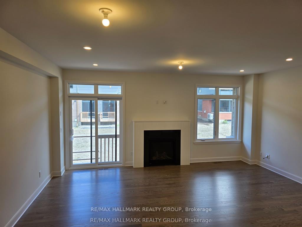 Photo 4 of 1320 Whitlow Grass Way, Ottawa, Kanata - Rural Kanata (Central) — HOMEH