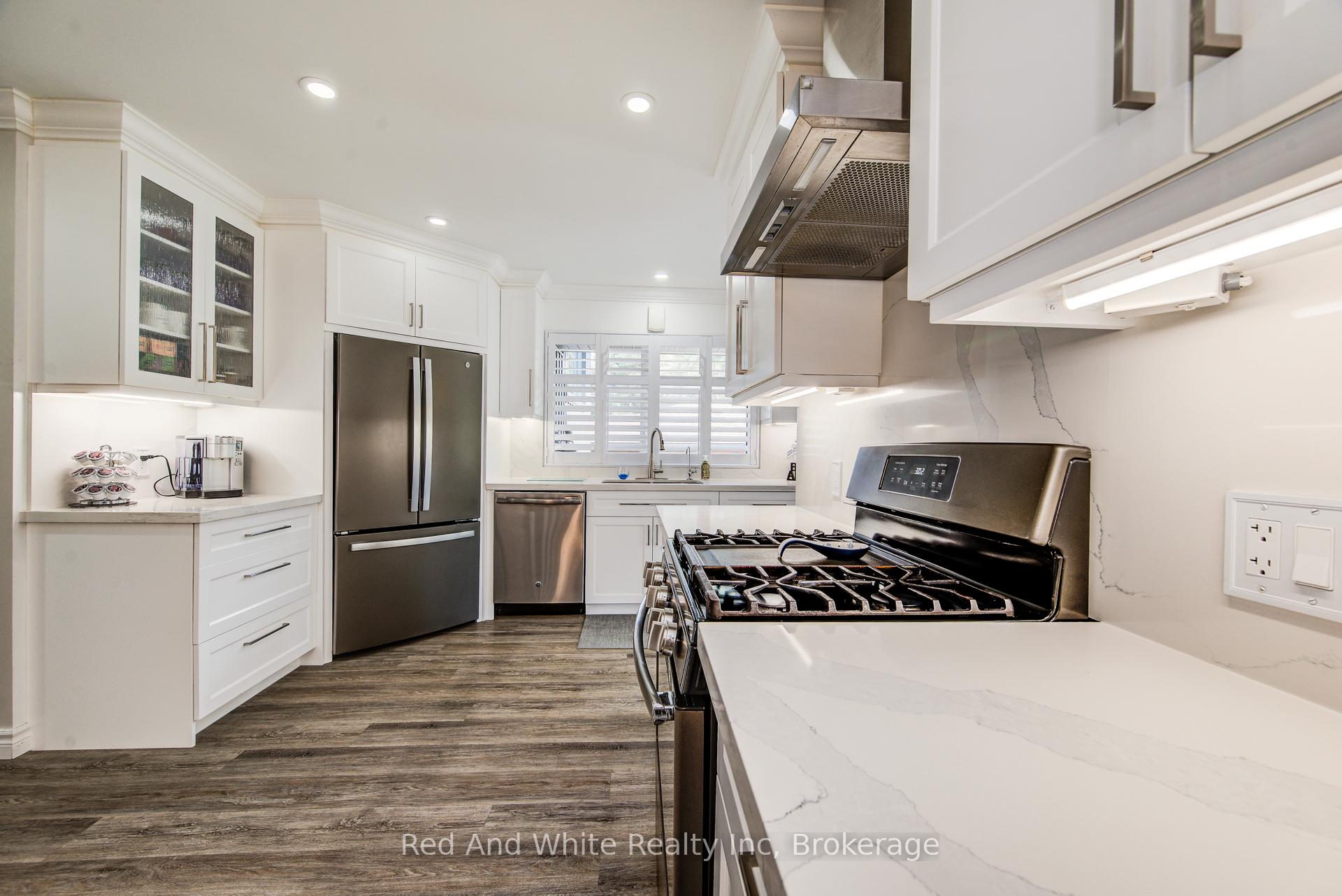 Photo 16 of 36 Anthony Place, Kitchener — HOMEH