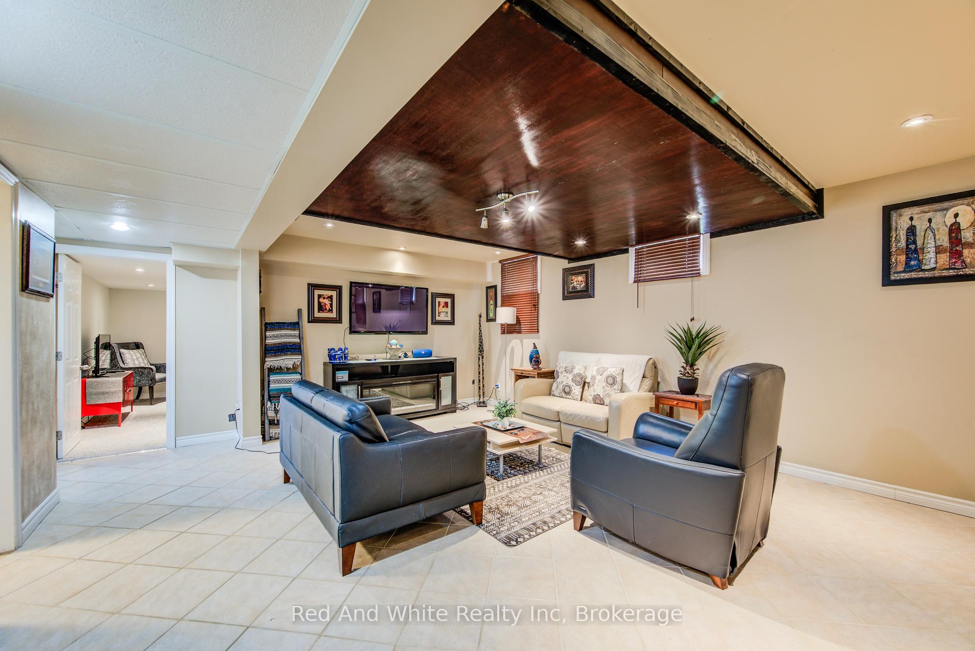 Photo 27 of 36 Anthony Place, Kitchener — HOMEH