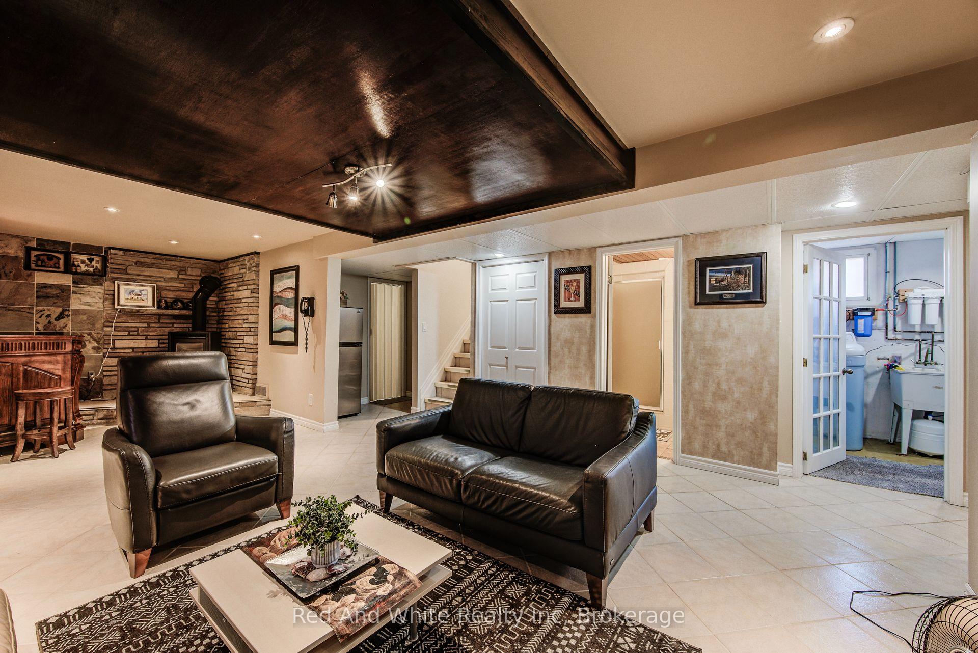 Photo 30 of 36 Anthony Place, Kitchener — HOMEH