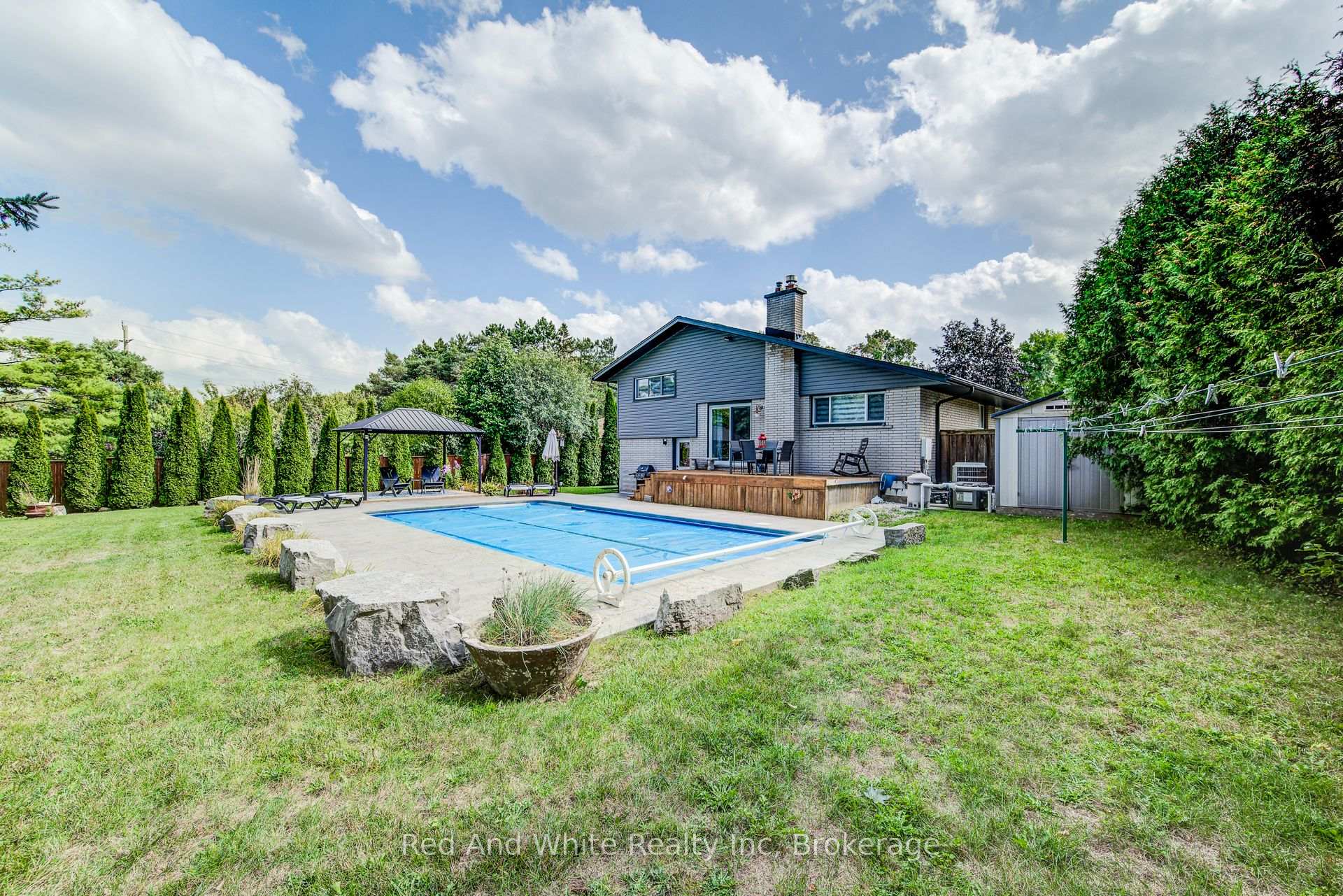 Photo 44 of 36 Anthony Place, Kitchener — HOMEH