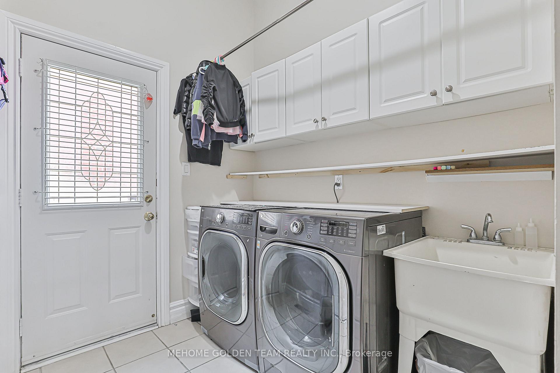 Photo 16 of 30 Mingay Avenue, Markham, Wismer — HOMEH
