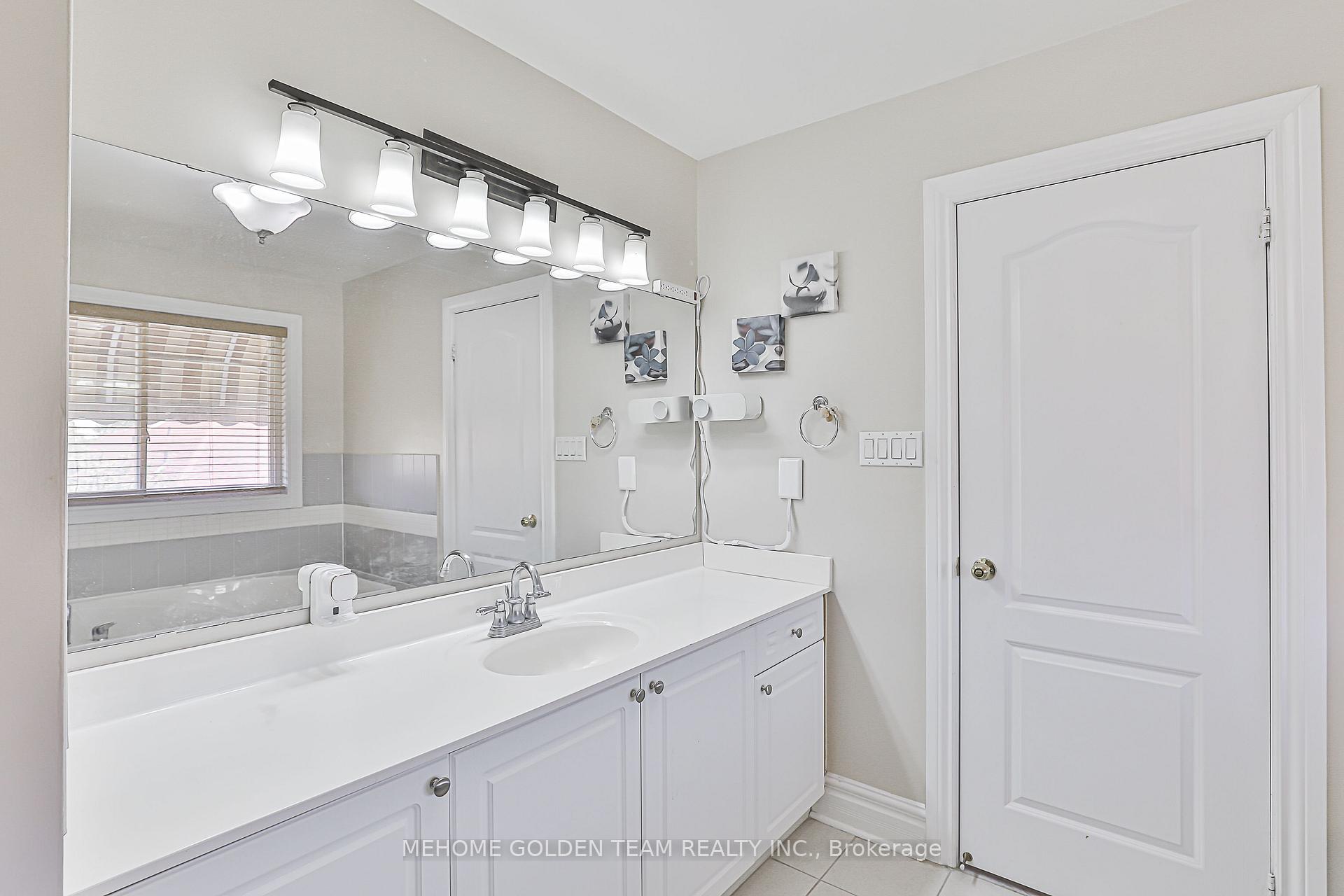 Photo 23 of 30 Mingay Avenue, Markham, Wismer — HOMEH