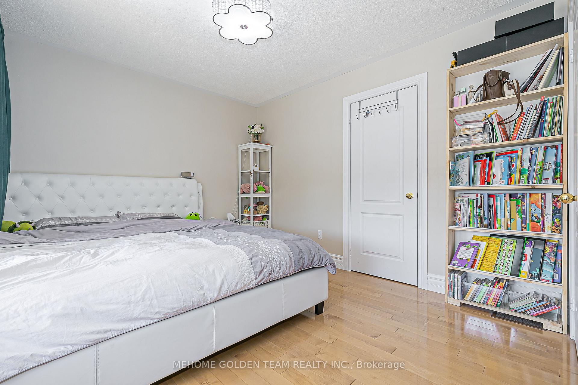 Photo 28 of 30 Mingay Avenue, Markham, Wismer — HOMEH