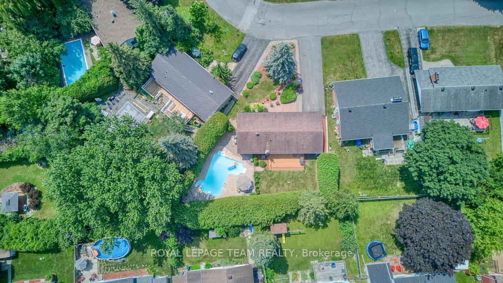 Photo 4 of 112 Oakburn Road, Ottawa, Kanata - Glencairn/Hazeldean — HOMEH