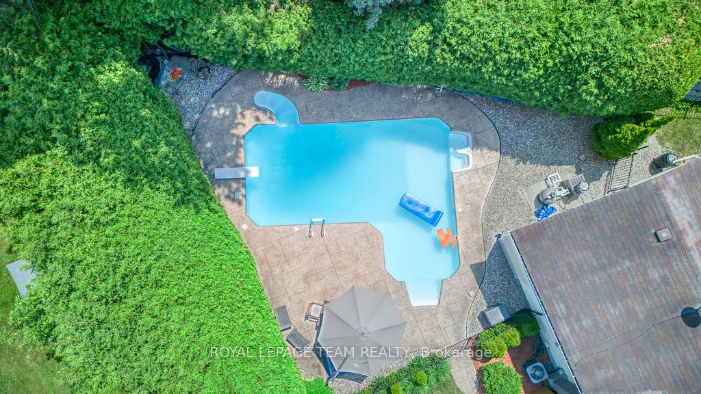 Photo 5 of 112 Oakburn Road, Ottawa, Kanata - Glencairn/Hazeldean — HOMEH