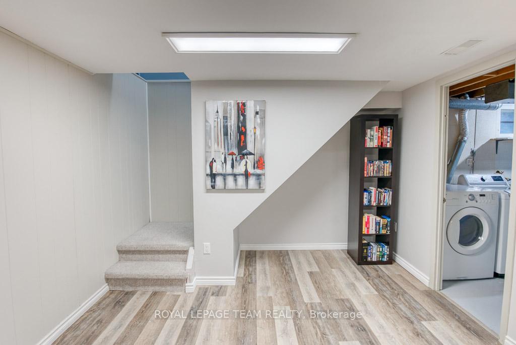 Photo 18 of 112 Oakburn Road, Ottawa, Kanata - Glencairn/Hazeldean — HOMEH