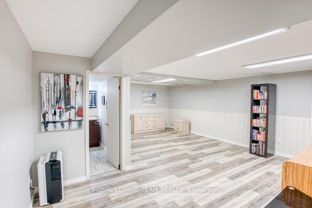 Photo 24 of 112 Oakburn Road, Ottawa, Kanata - Glencairn/Hazeldean — HOMEH