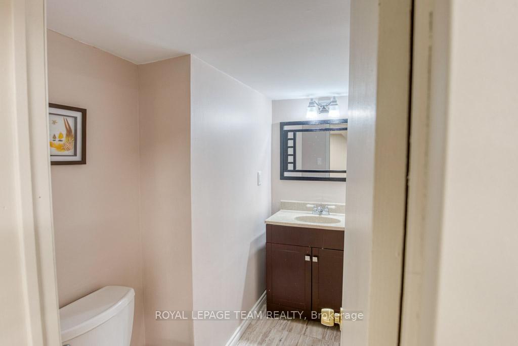 Photo 25 of 112 Oakburn Road, Ottawa, Kanata - Glencairn/Hazeldean — HOMEH