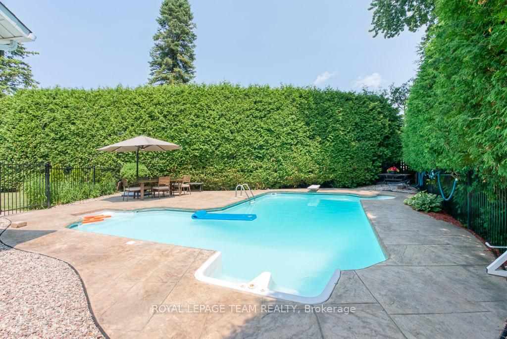 Photo 34 of 112 Oakburn Road, Ottawa, Kanata - Glencairn/Hazeldean — HOMEH