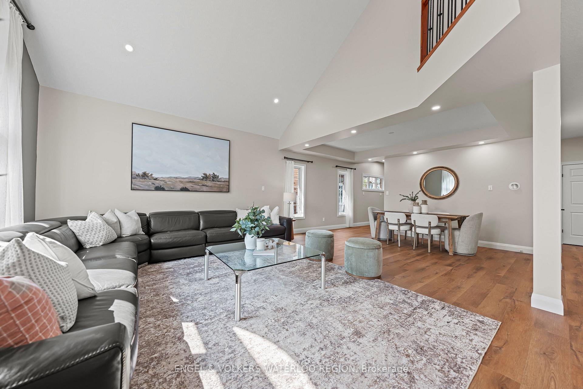 Photo 8 of 15 Cranbrook Street, Kitchener — HOMEH