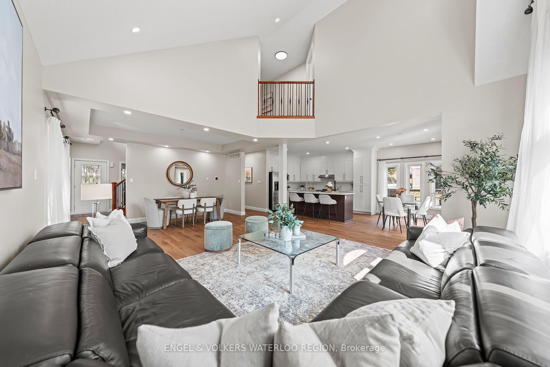 Photo 9 of 15 Cranbrook Street, Kitchener — HOMEH