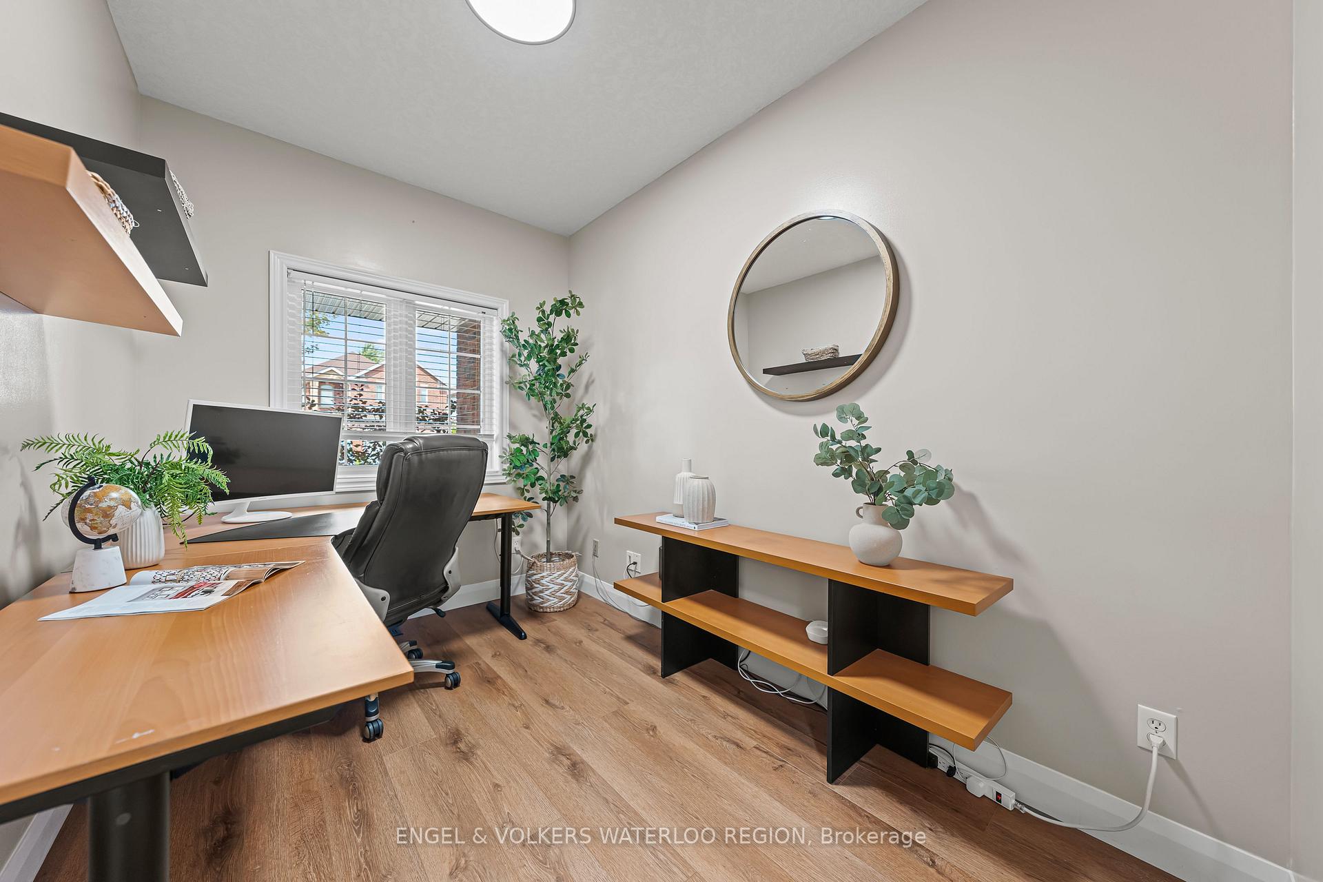 Photo 21 of 15 Cranbrook Street, Kitchener — HOMEH