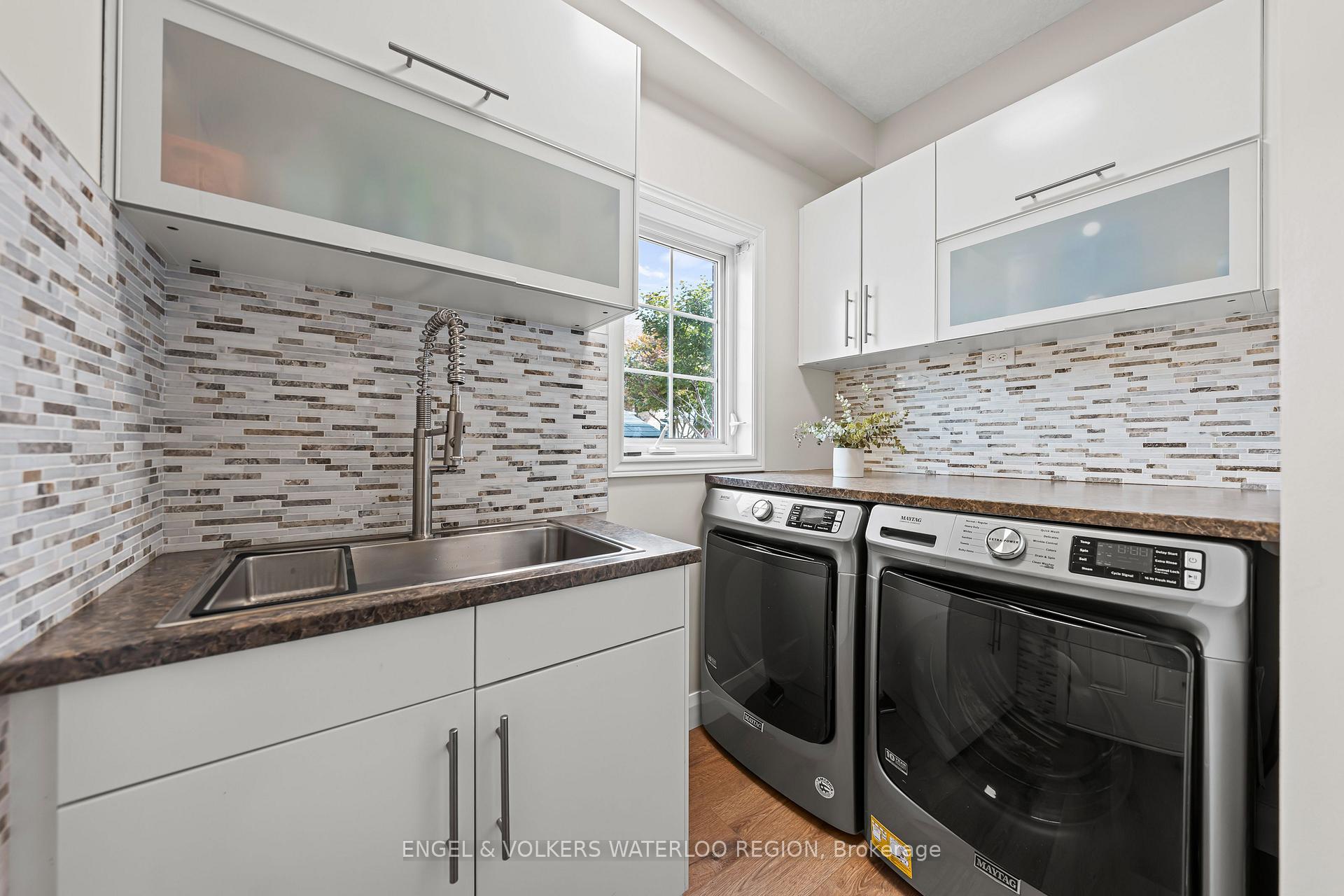 Photo 22 of 15 Cranbrook Street, Kitchener — HOMEH